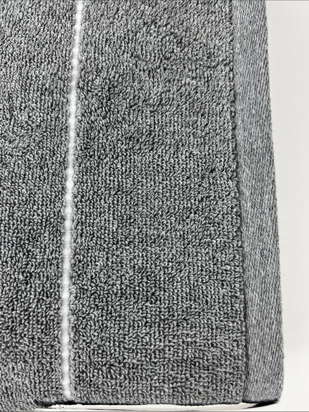 DKNY Eco Melange Bath Towels Medium Gray White Stripe Soft Cotton Set of 2 NEW